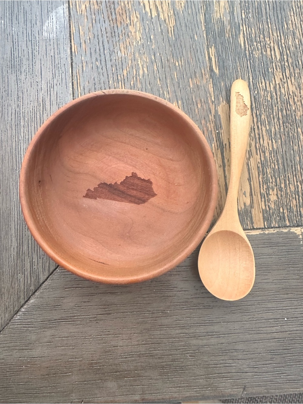 Handcrafted Kentucky Wooden Bowl and Spoon Set - Natural Brown new